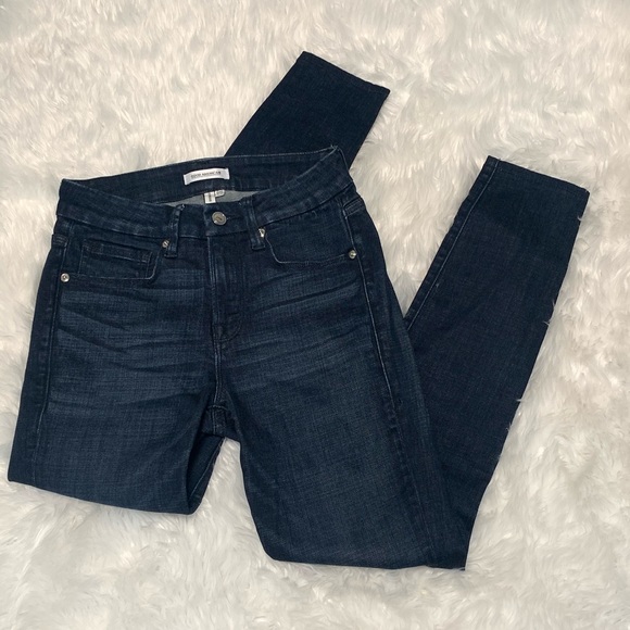{2/26} Good American Good Leg GL103T Jeans - Picture 2 of 7
